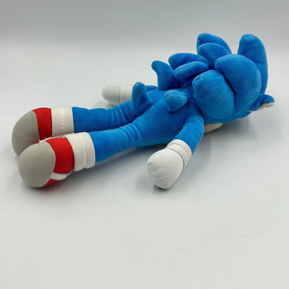 Sega Sonic the Hedgehog Plush Blue Small Movie Version EUC 10 T x 4 x 4 in